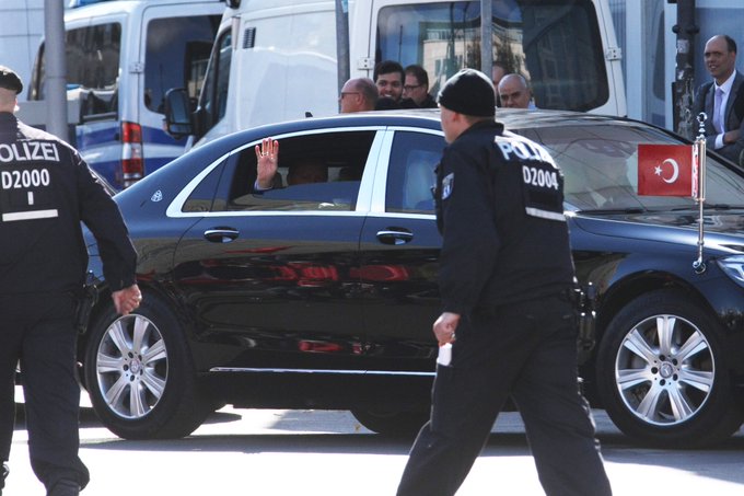 View image on Twitter