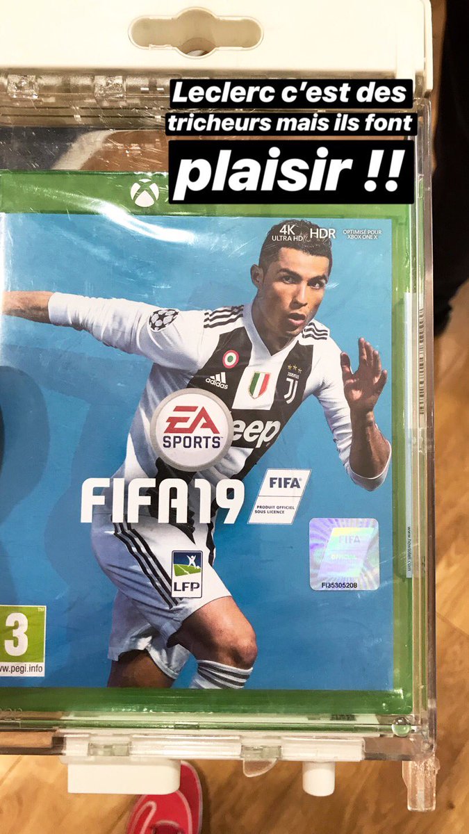 Fifa 19 dispo à Leclerc 50,45€