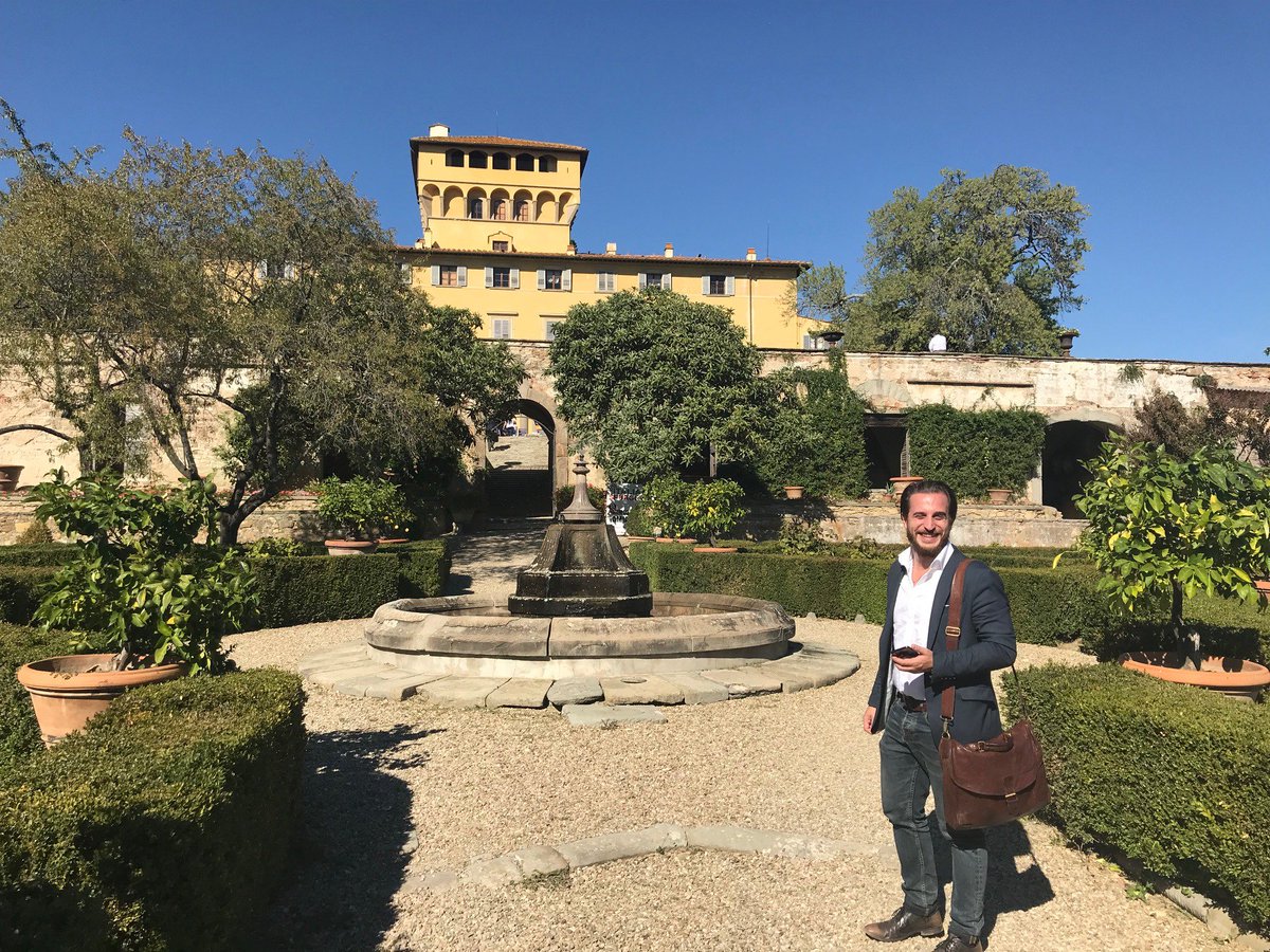 Cosmobile's tweet photo. Al BarterDay 2018 siamo senza location 😍💥👨‍💻💚🍀
@barterday  #cosmobile #barterday2018 #softwarehouse #cosmotour #firenze #fiesole #toscana https://t.co/CAv7t4PR5Q