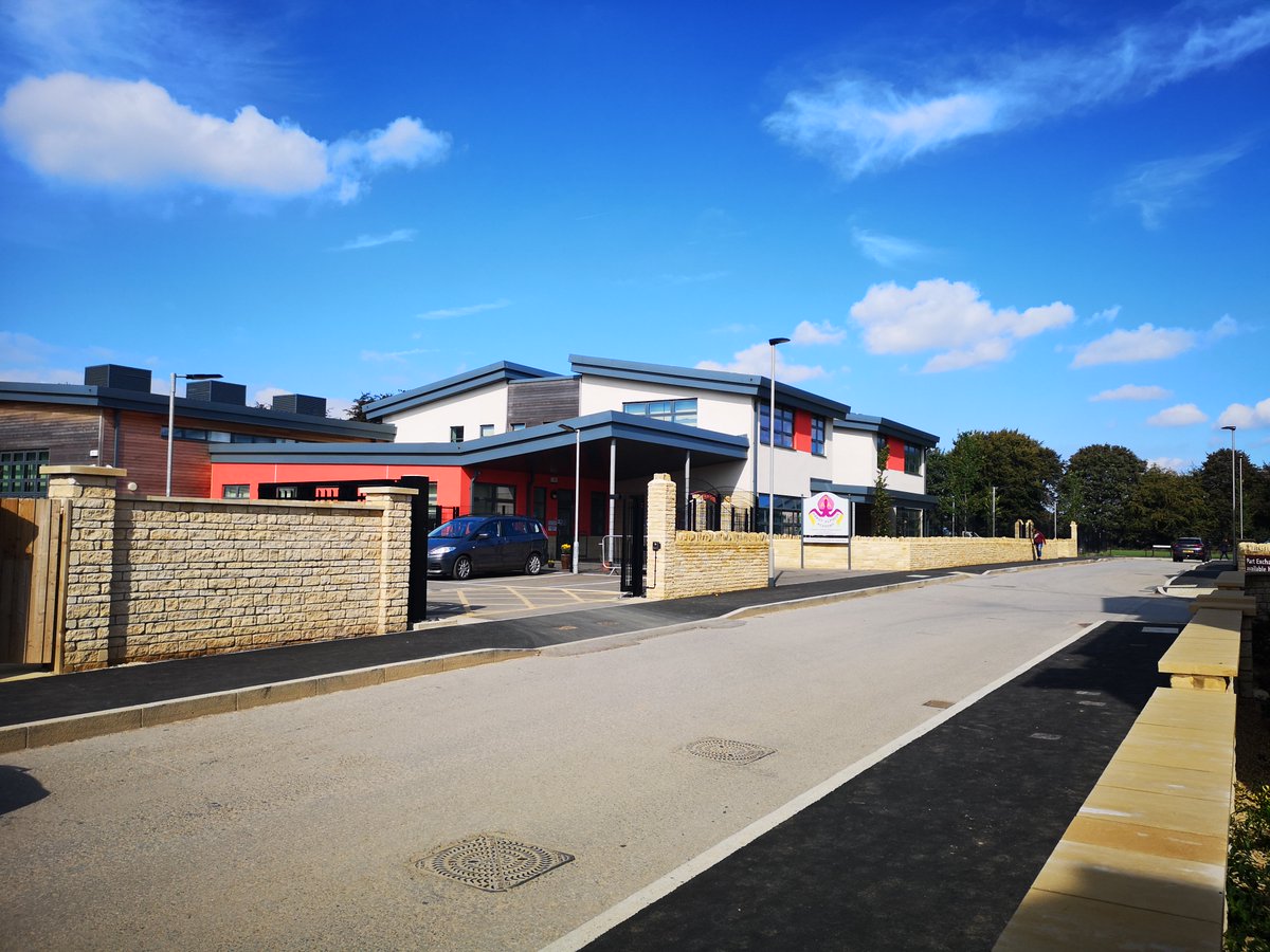 weareimland's tweet photo. Great to attend the official opening of Abbott Alphege Academy at our MOD Ensleigh site in Bath. We're proud to have delivered much needed #newhomes 🏠as well as this great #school for the local #community. Watch our video on the site below 📹
https://t.co/zQbFk57hAx https://t.co/jb7qhmatHp