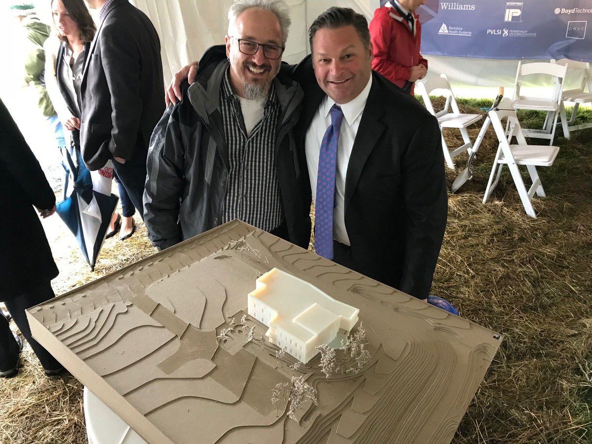 _SBACT's tweet photo. This past Tuesday, SBA's Derek Noble and Kris Kennedy attended the ground breaking ceremony for the new Berkshire innovation Center (BIC) in Pittsfield, MA. Pictured is Derek with BIC chairman Steve Boyd.
https://t.co/aVoGsx22E1 https://t.co/emKwwrgelL