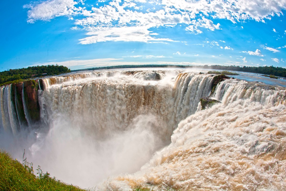 RecreoCultural's tweet photo. Las Cataratas del Iguazú son un ejemplo de políticas concretas de cuidado del medioambiente. #DíaNacionaldelaConcienciaAmbiental https://t.co/4xMpdRRNI5
