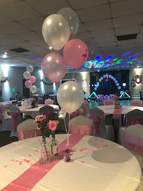 eventsmanage1's tweet photo. Gin flower centrepiece #Manchester #eventplanner https://t.co/CdspAnvf5J