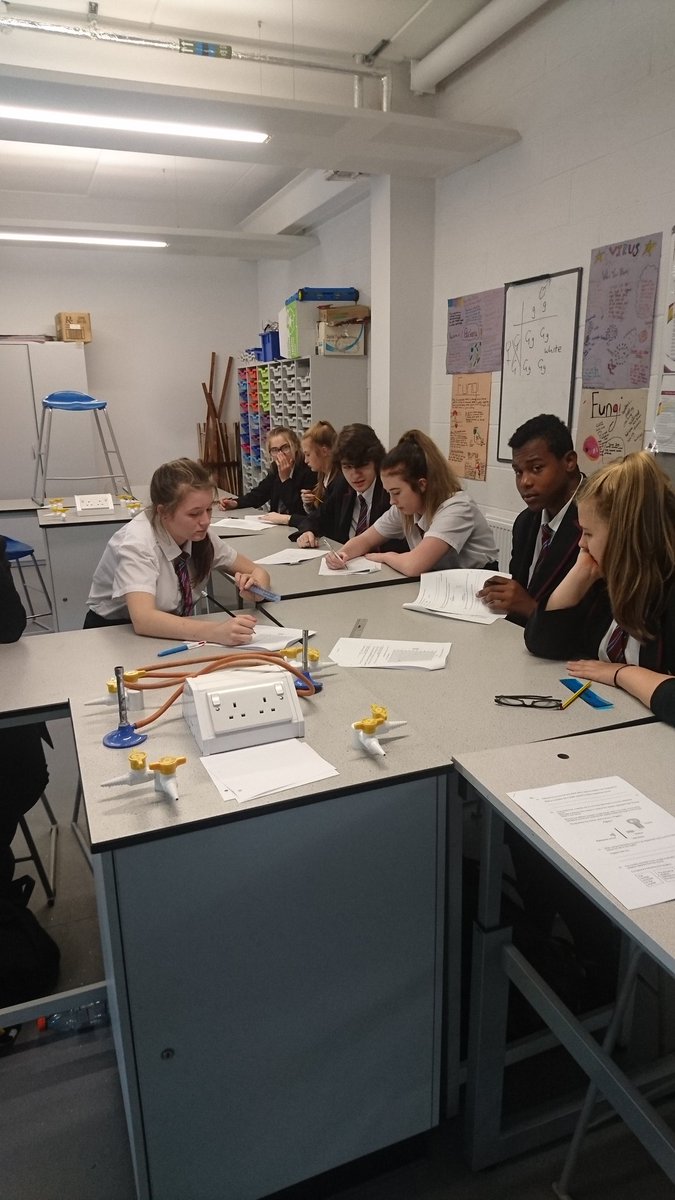 MrsJBarrowcliff's tweet photo. Great turn out at Science intervention tonight!  Over 40 students revising for physics paper 1 @_BCA11 @BCAScience https://t.co/2hz766CGJj