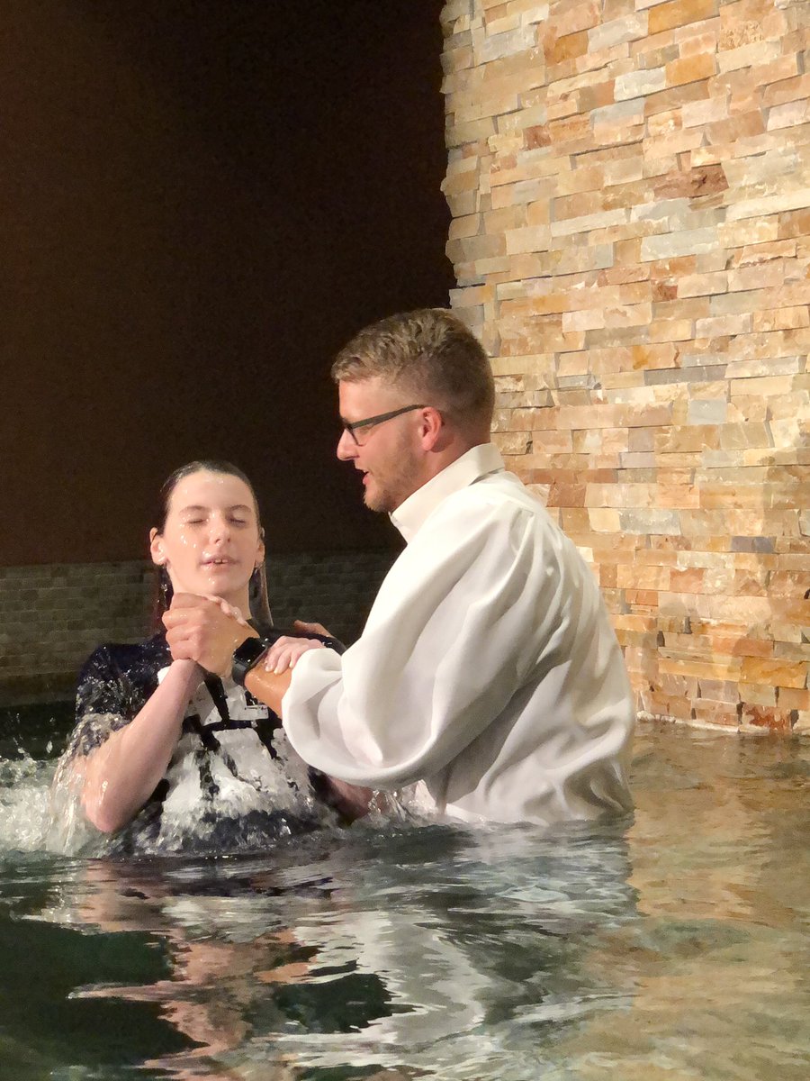 secondstudentsw's tweet image. Never gets old.