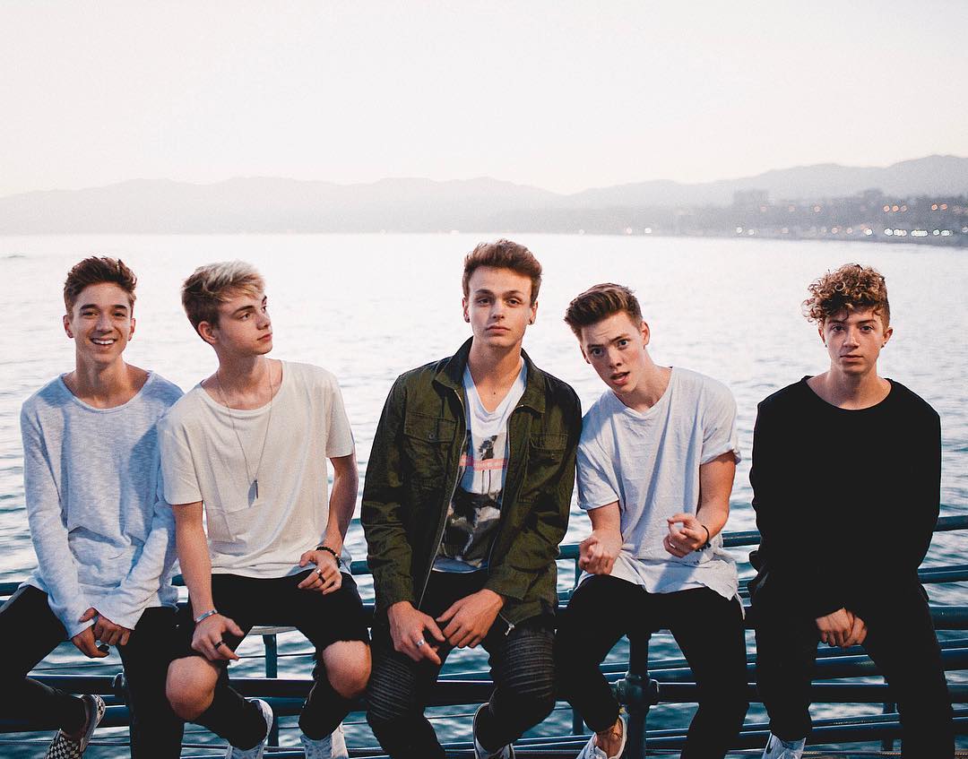 Дэвид лоффлер why don't we. Дэвид лоффлер why don't we. My don t we go. Группа why don’t we. Обои на экран блокировки эстетика.