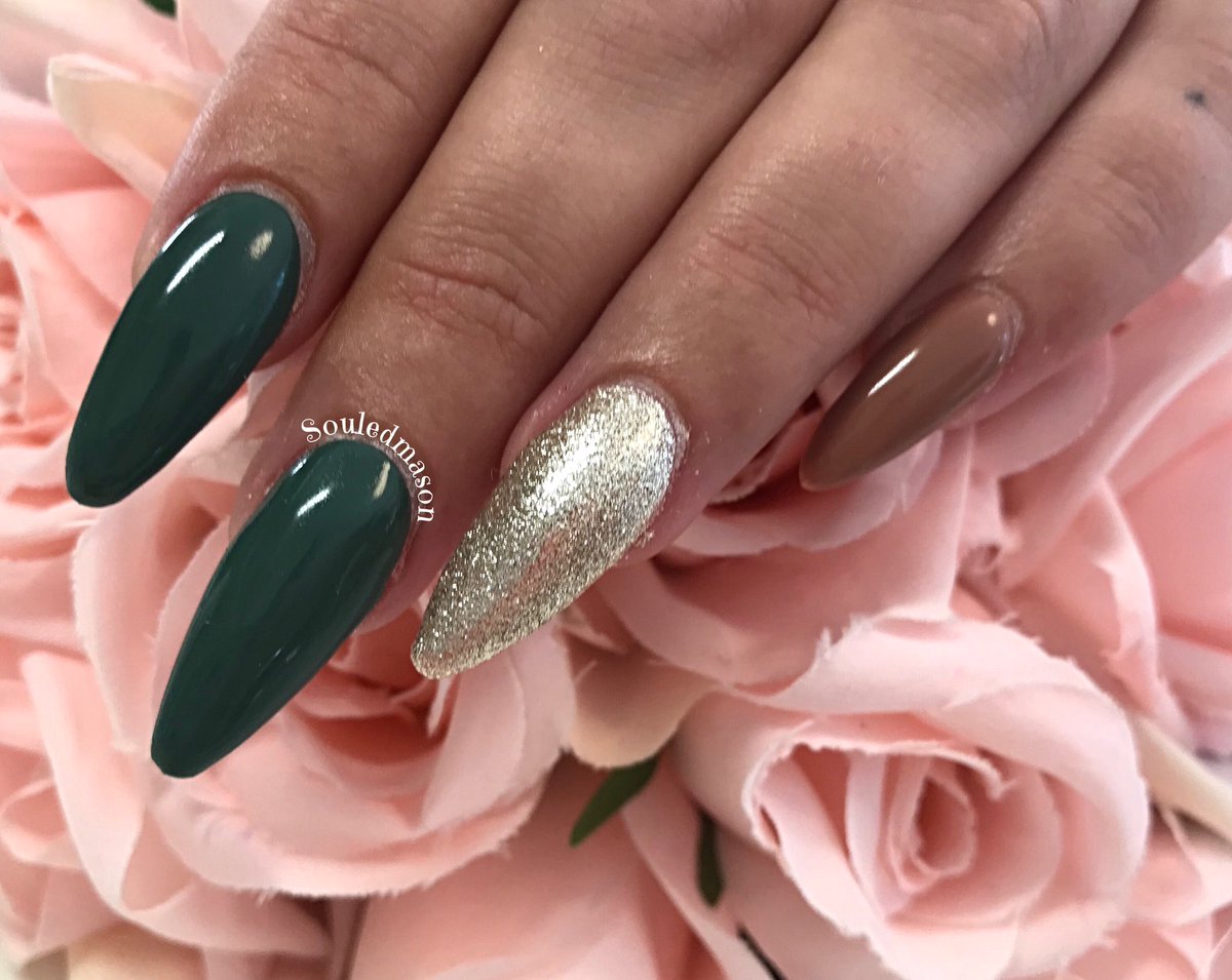souledmason's tweet photo. #nail #notd #nailartaddict #ntsn #nailpro #nailpro #gel #gelbottleinc #showscratch #nailjunkie #nailsofinstagram #nailswag #nailtech #nails2inspire #nailsoftheday #stilettonails #gelpolish #nailmagazine #essex #clacton #nailgasm #naillove #nailartpromote #khakinails  #autumnnails https://t.co/Jqc51hGrPp