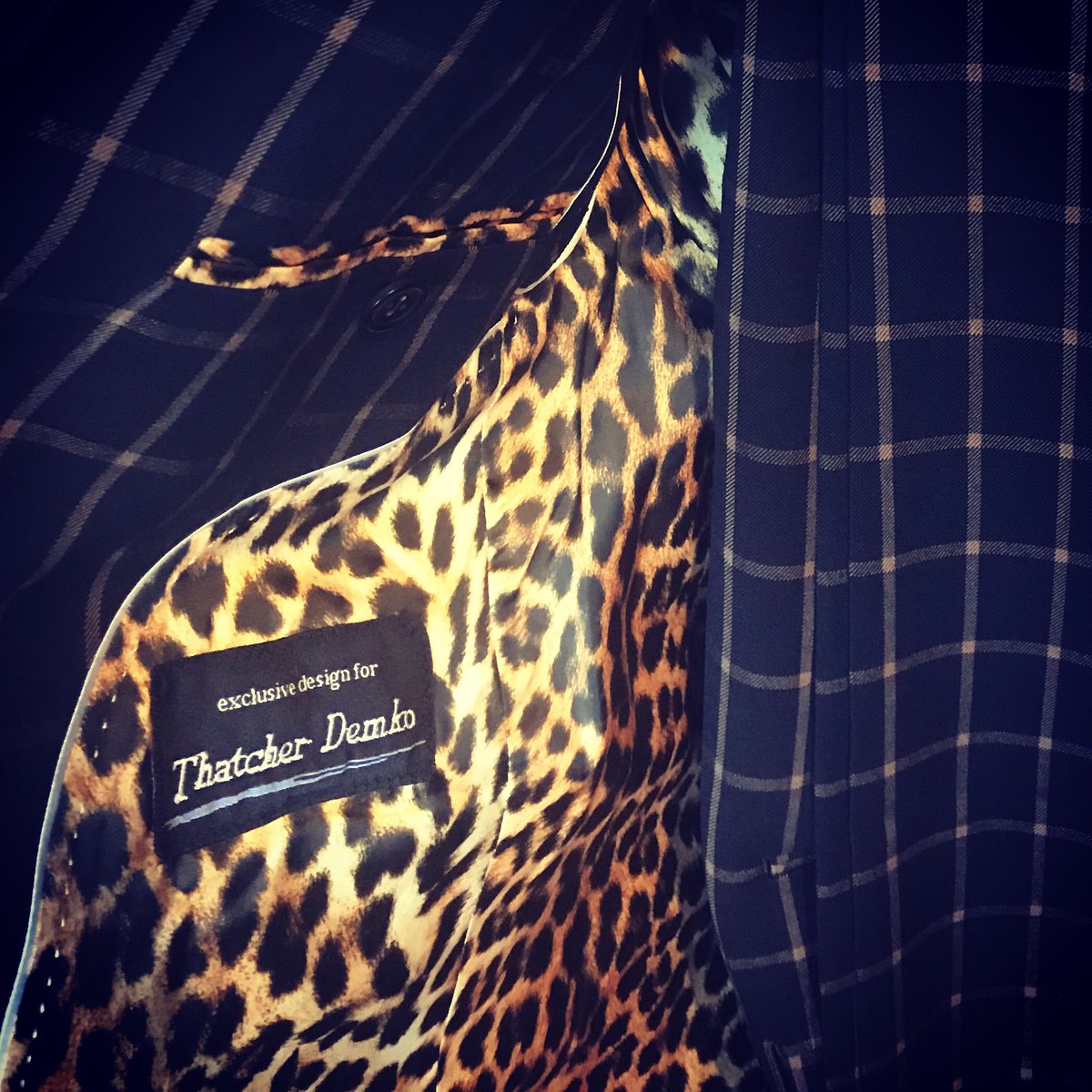 To all my clients who have wondered, who would order this lining for their custom suit... <a href="/tdemko30/">EIon</a> 
#allstyle #confident #onlyhecanpullitoff  #future #hesgotstyle #iamharveycharley #customsuits #customshirts #canucks #nhl