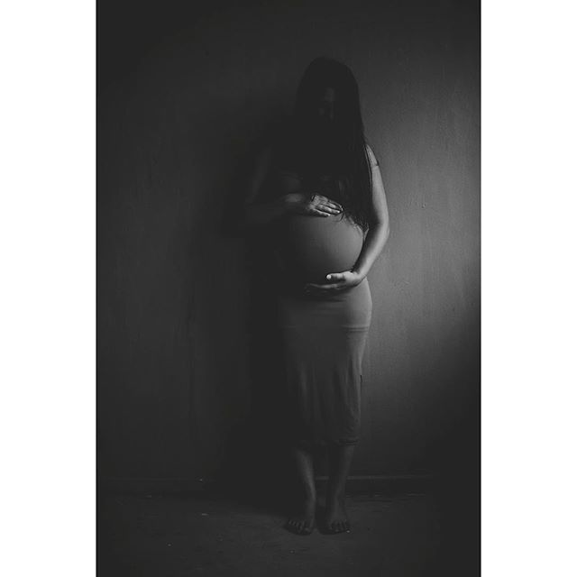 || Mother ||
.
.
.
.
#gravid
#mor 
#baby 
#graviditet 
#mommy 
#mama 
#mamma 
#mother 
#moderskab 
#preggo 
#pregnant 
#pregnancy 
#babybump 
#photographer 
#photography 
#motherhood 
#followthelight 
#chasinglight 
#reallife 
#documentlife 
#emotion 
#m… ift.tt/2Ijjr2x