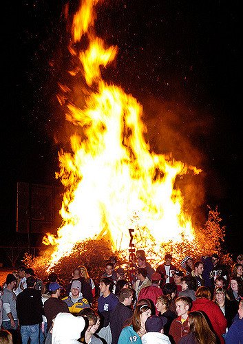 HOCO BONFIRE!  Wednesday, October 3rd!  Start lining up for prize drawing tickets at 7:30 PM!  Beats By Dre, gift cards......it will be Epic!  BE THERE!  Pep Rally @ 8:00 PM! GO BIG BLUE!