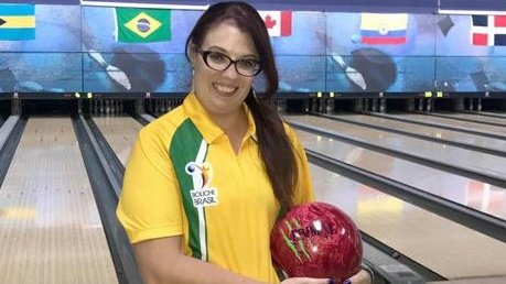 LasPoderosasFM's tweet photo. Stephanie Martins logró oro 🥇 en  Panam de Boliche Femenino categoría 'sencillos femenino élite',  para Brasil🇧🇷. Completan el podium: 
•Anggie Ramírez, Colombia🥈 
•Shannon Pluhowsky, EEUU 🥉

Actividades siguen hoy: 10am y 3pm de la tarde, en @sebelenbowling https://t.co/LVhN4IA7Jl