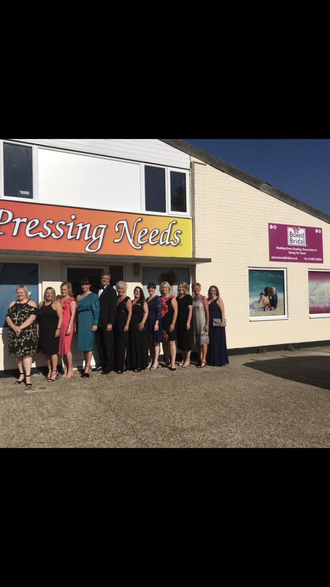 Pressing_Needs's tweet photo. &amp; we are off!!! LCN Awards here we come 🚌💃👡 #lcnawards #lcnawawrds2018 #laundry #drycleaning #ironing #wetcleaning https://t.co/WAY7zbk0T8