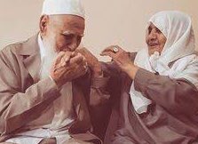 Urdu_Quran's tweet photo. اے ہمارے رب! مجھے اورمیرے ماں باپ کو اور ایمانداروں کو حساب قائم ہونے کے دن بخش دے.

(سورة إبراهيم 41) https://t.co/s8mdCMn7eM