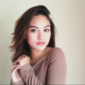 argh23's tweet photo. OMG! You have to see this. #BIGOLIVE > #girl atoorr .  
https://t.co/UQ5y9oy7W9 https://t.co/pNZe0dUIFQ