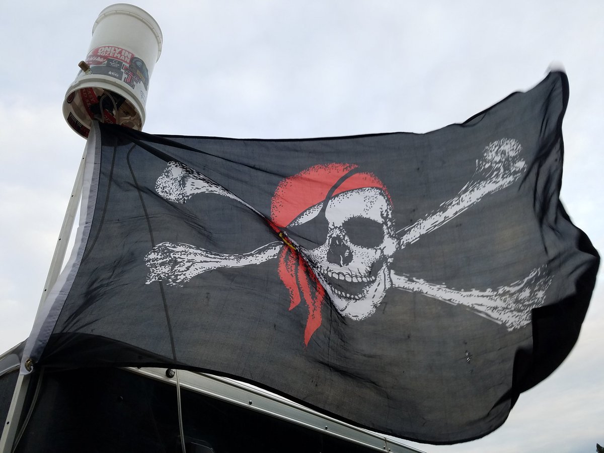 science4bats's tweet photo. Our mobile laboratory is called the 'Portable Ecological Research Lab' aka PERL. And it's black. So it's the Black PERL. So of course we got a Jolly Roger flag. https://t.co/37mXh2UI3N