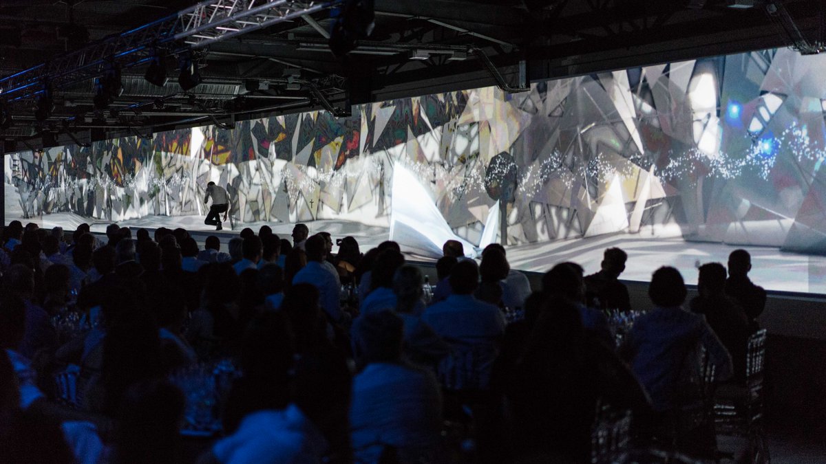 open_zone_fr's tweet photo. Notre création originale pour la soirée @Vinexpo organisée par @hOi_Anh !
#PaperWorld #OriginalCreation #MagiciMotion #Paper #World #Art #HoiAnh #Magic #DigitalMagic #DigitalArt #Vinexpo https://t.co/wOeotkr75G
