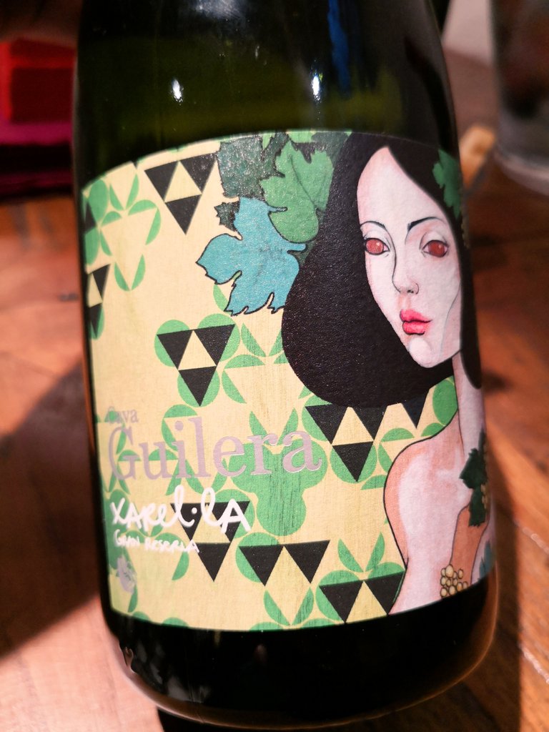 elvinet's tweet photo. 🥂 CAVA GUILERA 🍾
Presentació dels nous #Cava #GranReserva XAREL·LA homenatge a la dona i al Xarel·lo 👏🏻🔝
#CavaGuilera #Xarello #CavaLovers #CavaCatalà #CavaLife #CavaEducator #FormadorenCava #JoveConfrare #elvinet https://t.co/uI2UGiW13q