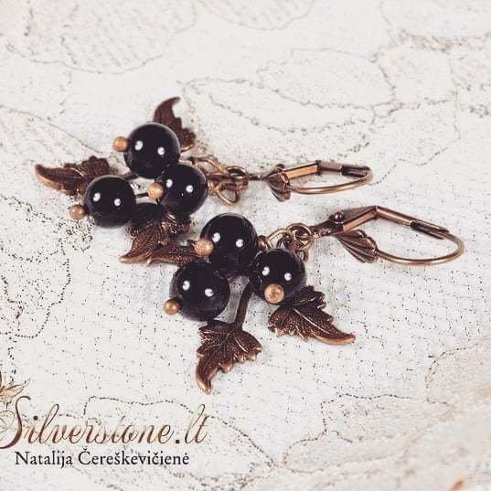Silver_stonelt's tweet photo. For the #autumn . 😍❤. Ir tegu šis #ruduo
buna #ypatingas 😉.
#jewelry #jewelrylover #earrings #earringdesign #blackearrings #berryearrings #earringsoftheday #stylishearrings #fashionista #madinga #vilnius #silverstonelt #auskarai #сережки #ягодки #юве… https://t.co/fgvDH7RByp https://t.co/cST8j0Mreo