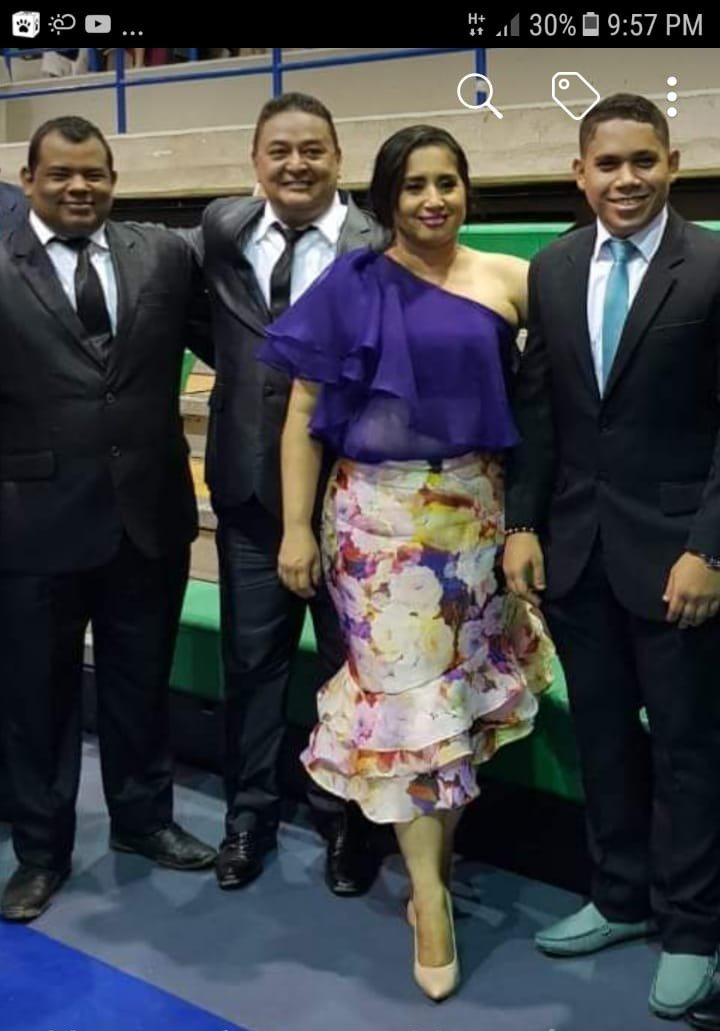 mesc75's tweet image. @JuanManSantos #gracias por invertir en la educación y la paz, me gradué de Mag. En @UninorteCO equidad es invertir en educación y así transformar comunidades enteras, gracias por pensar en los maestros de #Colombia @MartinSantosR @EstebanSantos10 @Tutina_deSantos @egresadoUNorte