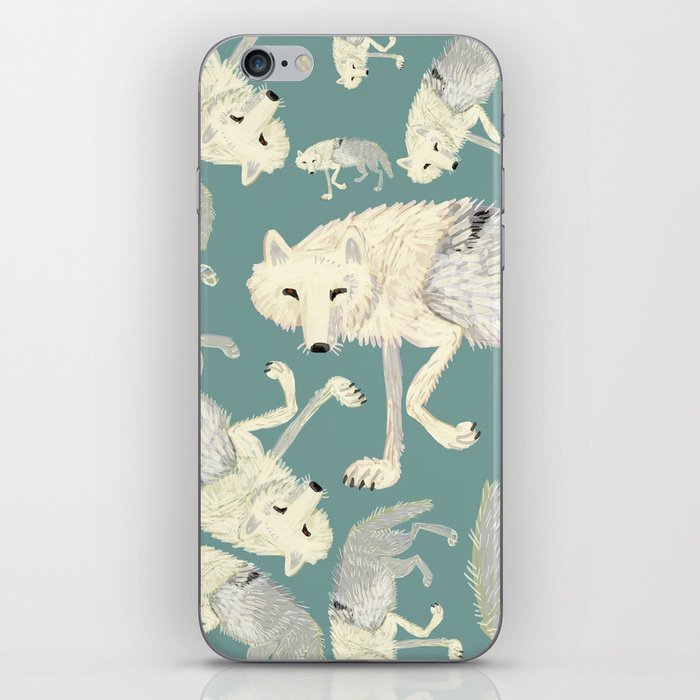 BeletteLePink's tweet photo. 40% Off Phone Cases with Code NOPLANS  🐺🦝🍁
#promo #tech #iphonecase #phonecase #protectyourtech #tech #musthave #giftideas #gift #littlegift #Christmasgift #wolves #pattern #wolf #iPhoneXS #wolflovers #belettelepink #trending @society6 
https://t.co/3mm6QTPUfM https://t.co/USjEUTF14q