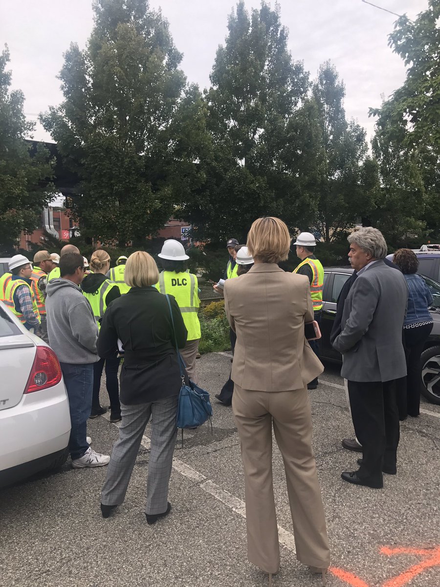 RepDomCosta's tweet image. Two PUC field meetings this morning in @AspinwallBoro (Brilliant Intersection and Crossing) and #etnaborough (Trail Extension and Access). Excited to see these two important and much needed projects moving forward in the district!