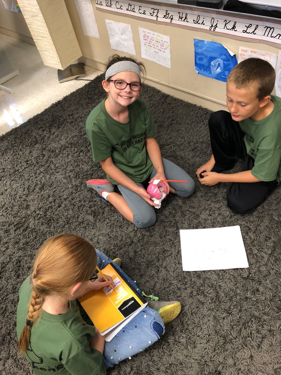 JessicaLS1's tweet image. Mrs. Lowder’s class came to see our cow eye models today! Love hearing what each group has learned!