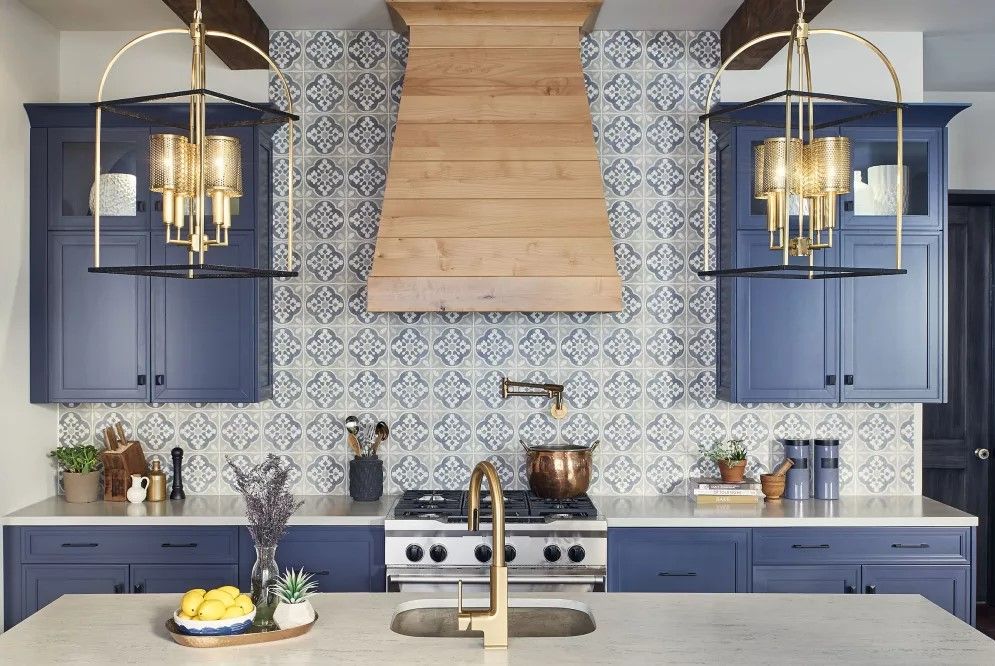 haussmodern5280's tweet photo. Dare to be bold! Make your guests say "Wow!" with Bedrosians tile.
#HaussModern #Bedrosians #Blue #Kitchen #Bath #Bathroom #Tile #Stunning #WowFactor #Design #InteriorDesign https://t.co/zPljNYCTbZ