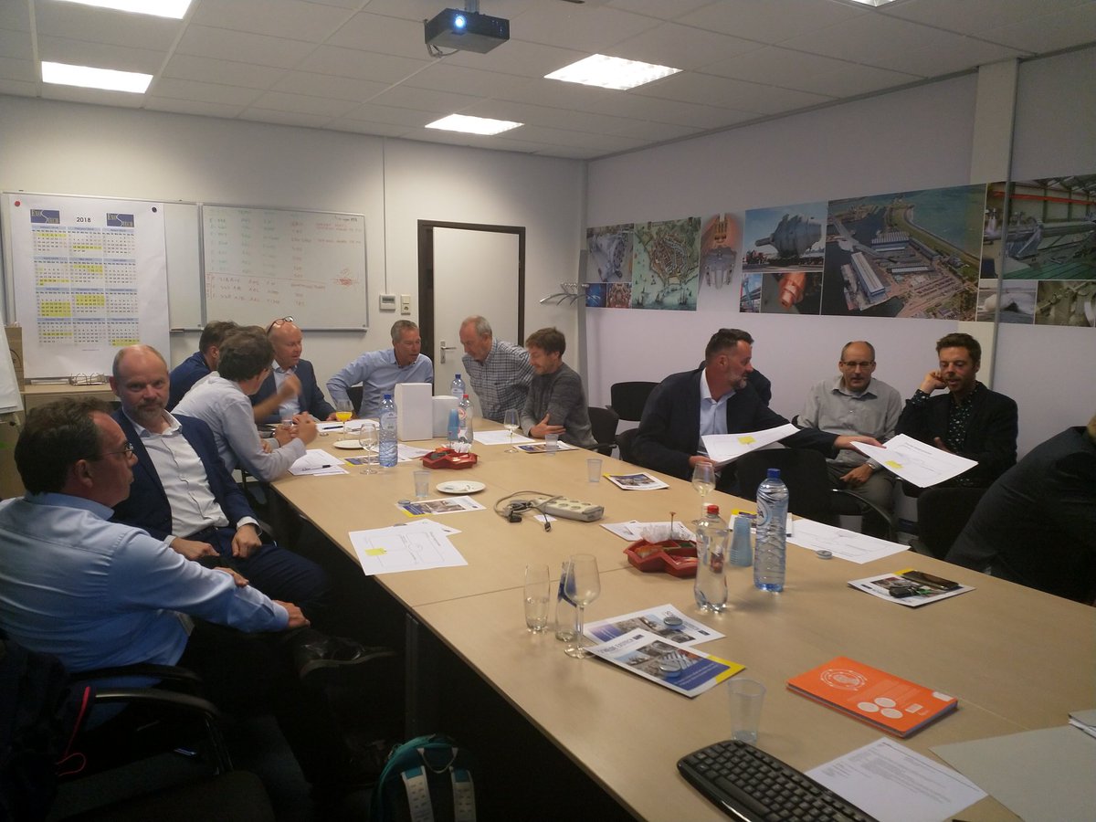 Cirkellab's tweet photo. Erg leuke avond gehad in Zeeland bij bedrijf #Exotech met prachtige bedrijfsvoering #remanufacturing! Zelf leden @metaalunie aan de slag gezet met workshop @CIRCOnl om praktisch invulling te geven aan circulair ondernemen! https://t.co/hcTaKVV0Sr