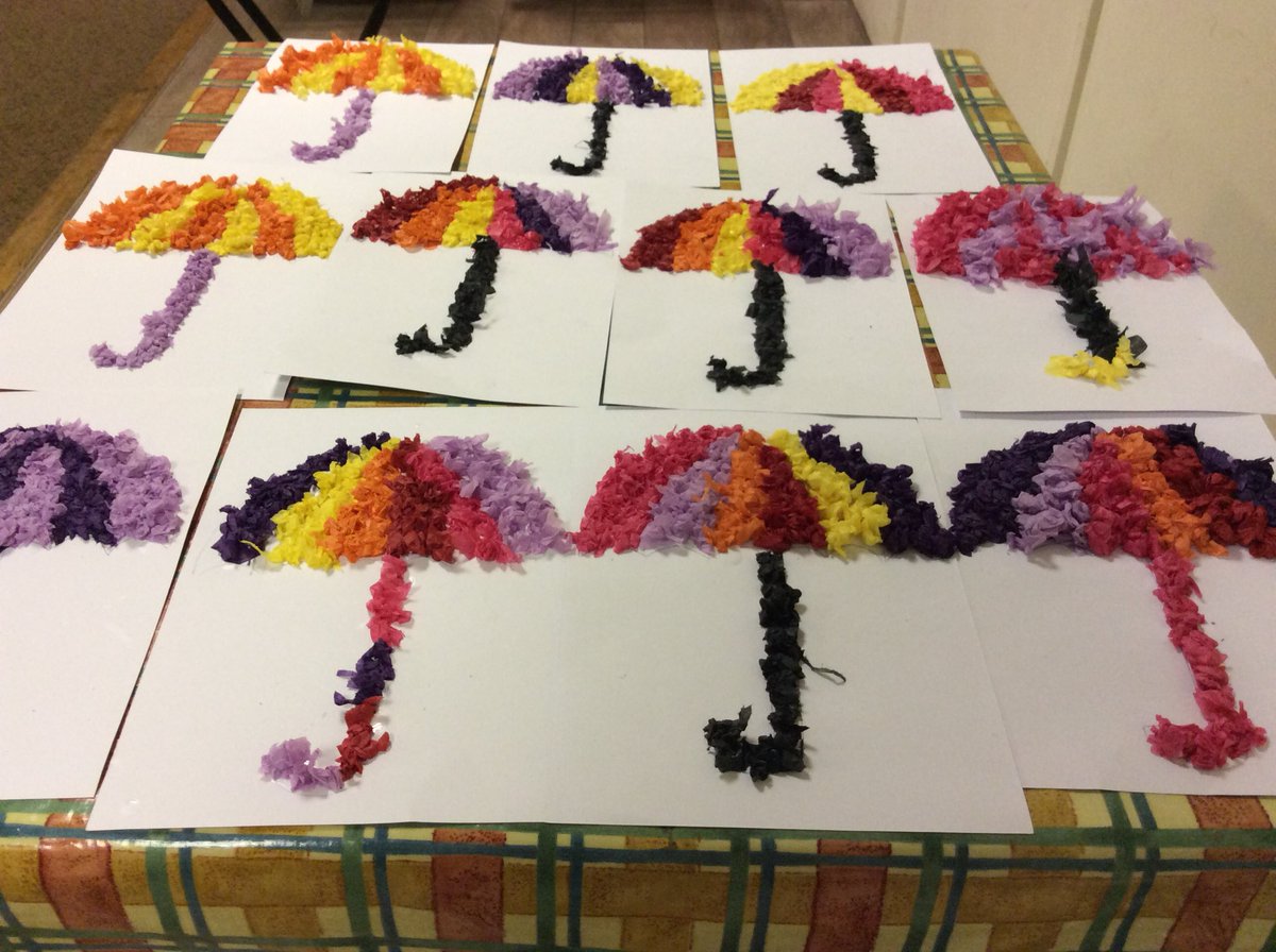 2ndWHbrownies's tweet photo. @scargill_school Making colourful, collage umbrellas to brighten up an Autumn evening 🍁🍂☂️#umbrellasattheready https://t.co/doVNsD252l