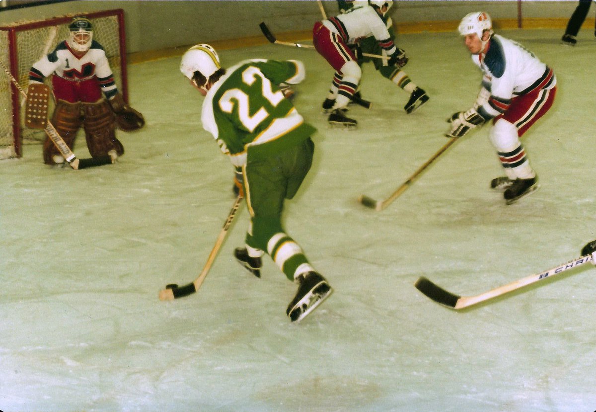 VintageMNHockey's tweet photo. 1977 Hennepin Nordiques vs. Bloomington Jr. Stars scoresheet/photo with @JeffPassoltFOX9 in line-up with Stars #tbt https://t.co/BmL3Y71ta4