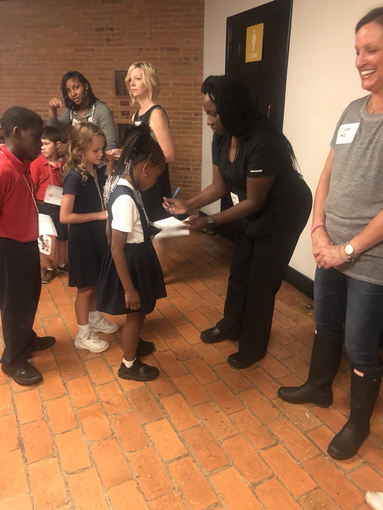 MrsDawson5thMBA's tweet image. Our students experienced what the immigration process at Ellis Island was like. Many passed, but some did not! #learninghandson #PBL @MaryBAustin #AustinInnovators