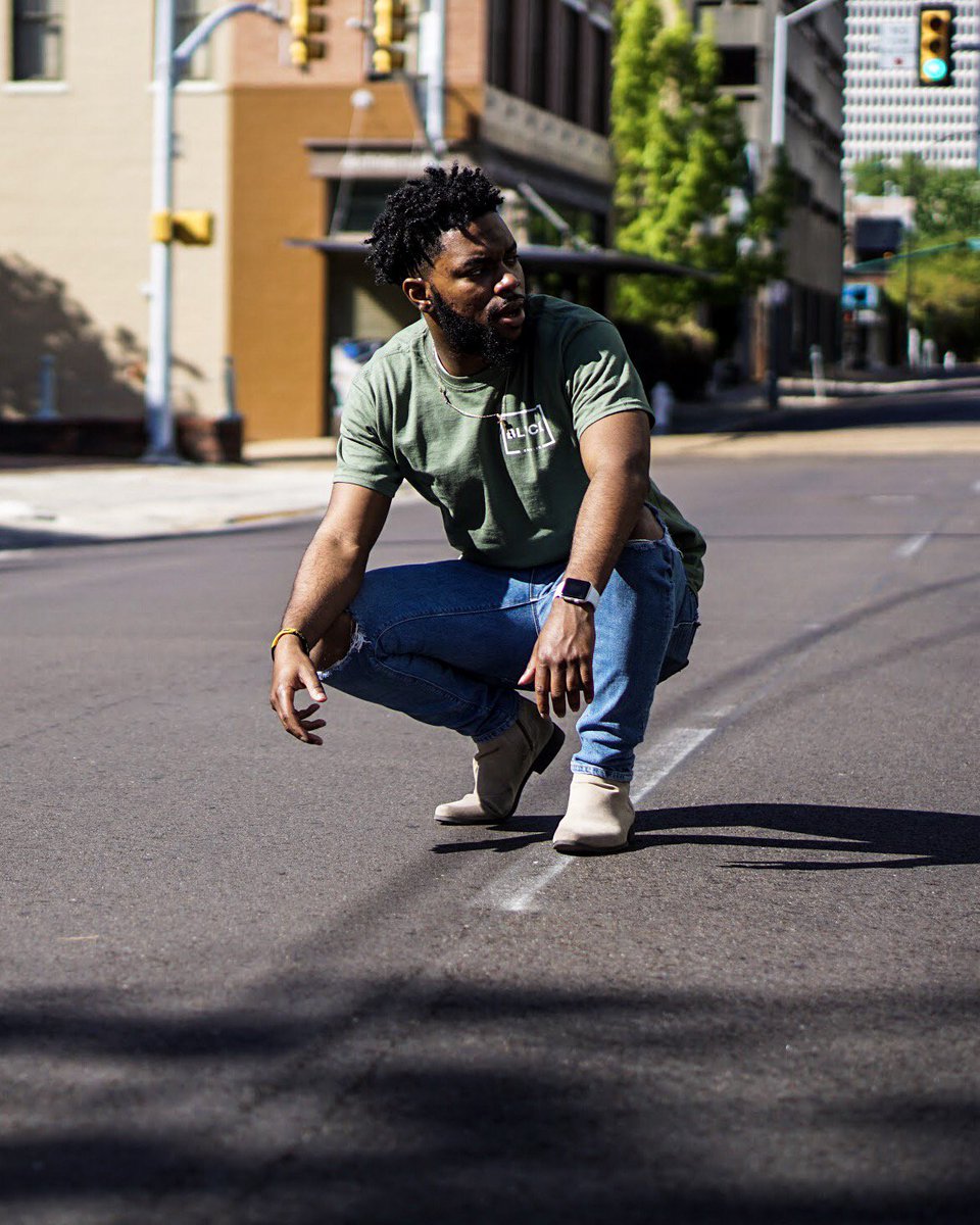 BlvckCreative's tweet photo. “The highest activity a human being can attain is learning for understanding, because to understand is to be free.” - #ThursdayThoughts 
#BlvckCreative #LiveLifeToCreate https://t.co/H7YWYZFHtt