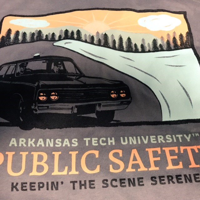ATUDPSChief's tweet image. Give away Time!  Still have some awesome shirts to give away.  Will pick 5 people who like and / or retweet this post to win a shirt.  Will pick winners on Monday (9/27) at 8 AM!  You have until then to enter for a chance to win! #atu22 #heckyeahtechyeah #bestlookingshirt #psafe
