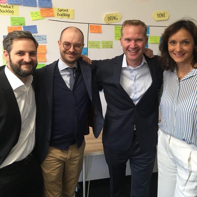jppieper's tweet photo. Wanna be insured by these folks? I would. Great team, high trust, banging results. Sita, you need a twitter account. 😎 #ERGO #digital https://t.co/X1wGGmMnnM