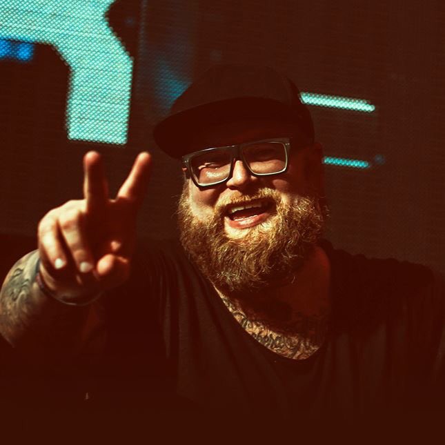 dully718's tweet image. What a EPIC tune 😍😍😍😍🙌🙌🙌🙌 #ASOT883