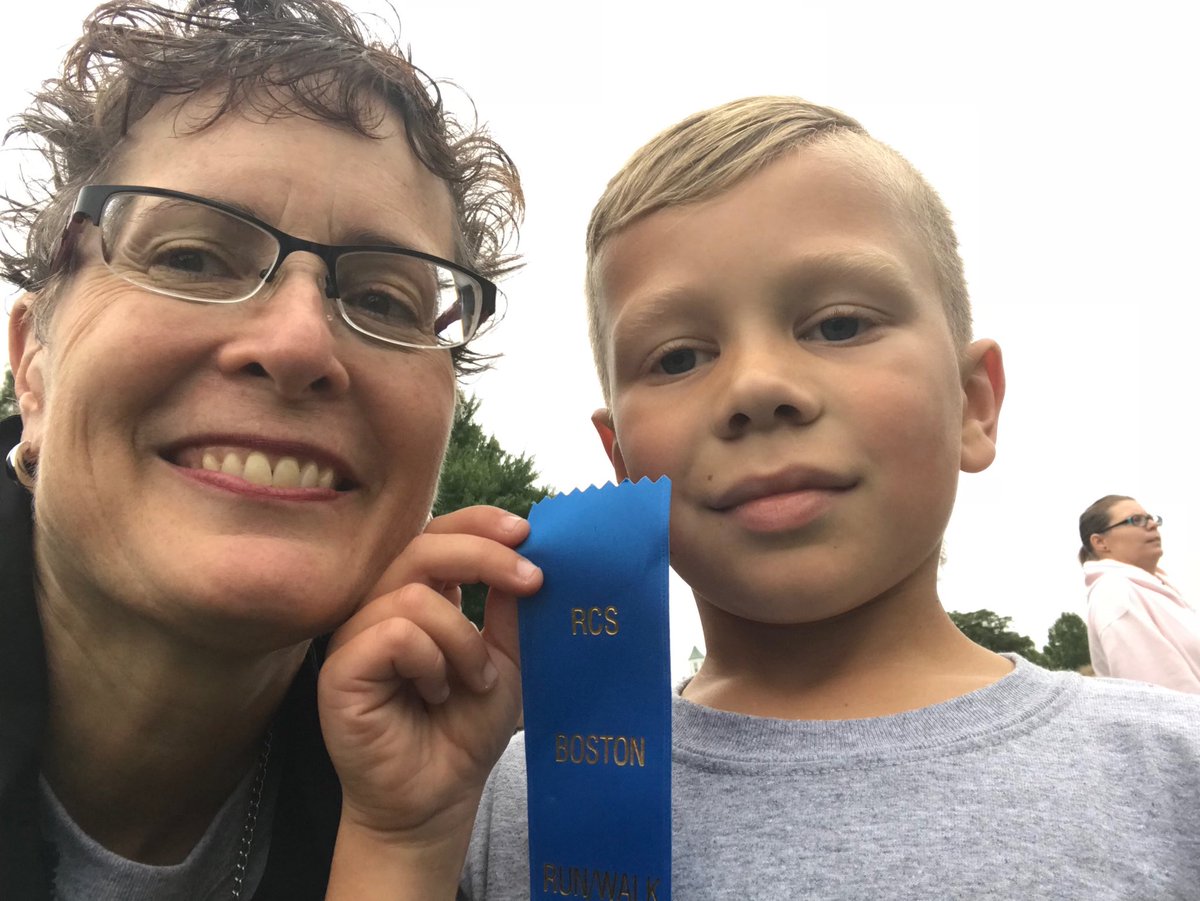 reetherington's tweet photo. Hibberd congratulates Mason Wetzel for finishing 1st in the 3rd grade Boston Run race!! ⁦@wearrrichmond⁩ https://t.co/iSoolI6lzv