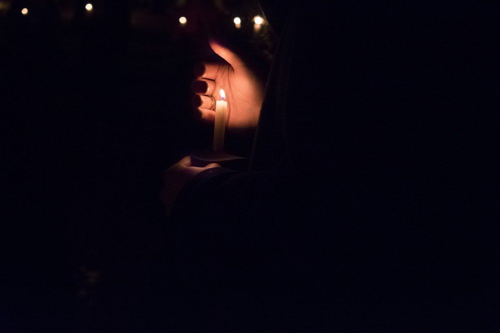 thegamecock's tweet photo. . @UofSCSG held a candlelight vigil as part of Stigma Free USC week to remember students who have died by suicide: https://t.co/j8nhLLiNWJ https://t.co/2PKXn8jfhZ