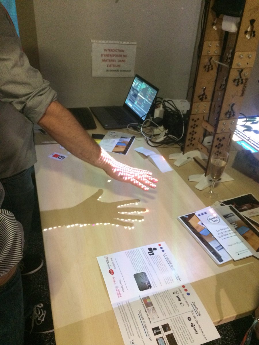 Inria_Bordeaux's tweet photo. Notre soirée d’anniversaire #10ansInriaBSO en 4 images https://t.co/FV40SzyLsM