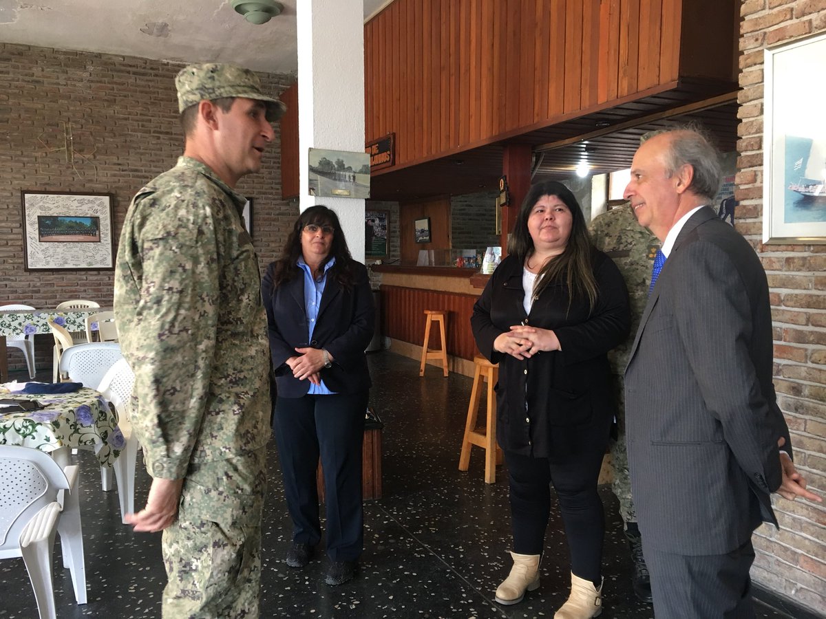 JavierGarcia_Uy's tweet photo. En el liceo militar Gral Artigas, resultados académicos excelentes, con gran compromiso de autoridades, docentes y estudiantes. Un modelo de enseñanza publica a profundizar https://t.co/Taui0v740T