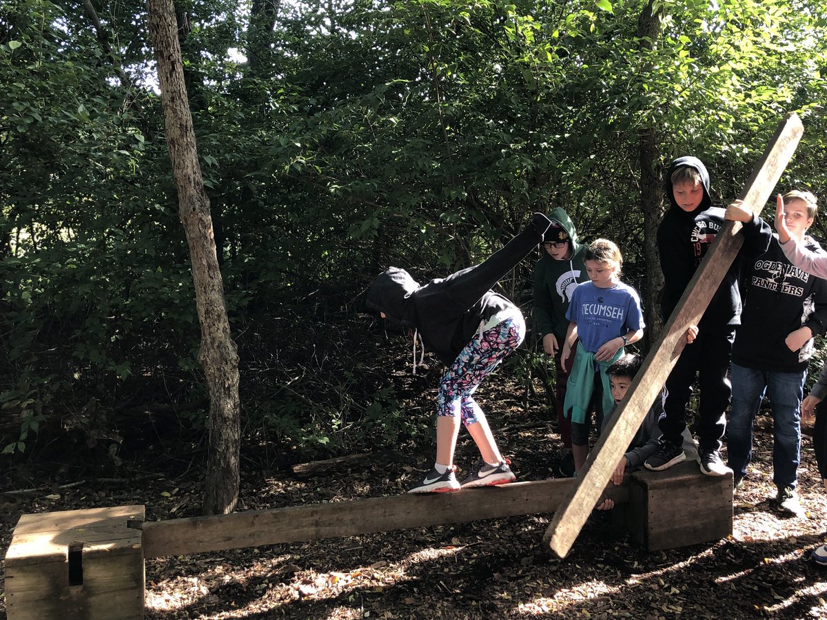 Ogden6th's tweet photo. Taking the day to learn more about ourselves and how to team build with our classmates! #6thgradeteamscourse #ogdenavenuepanters @AvenueOgden https://t.co/QQp2xRtauv