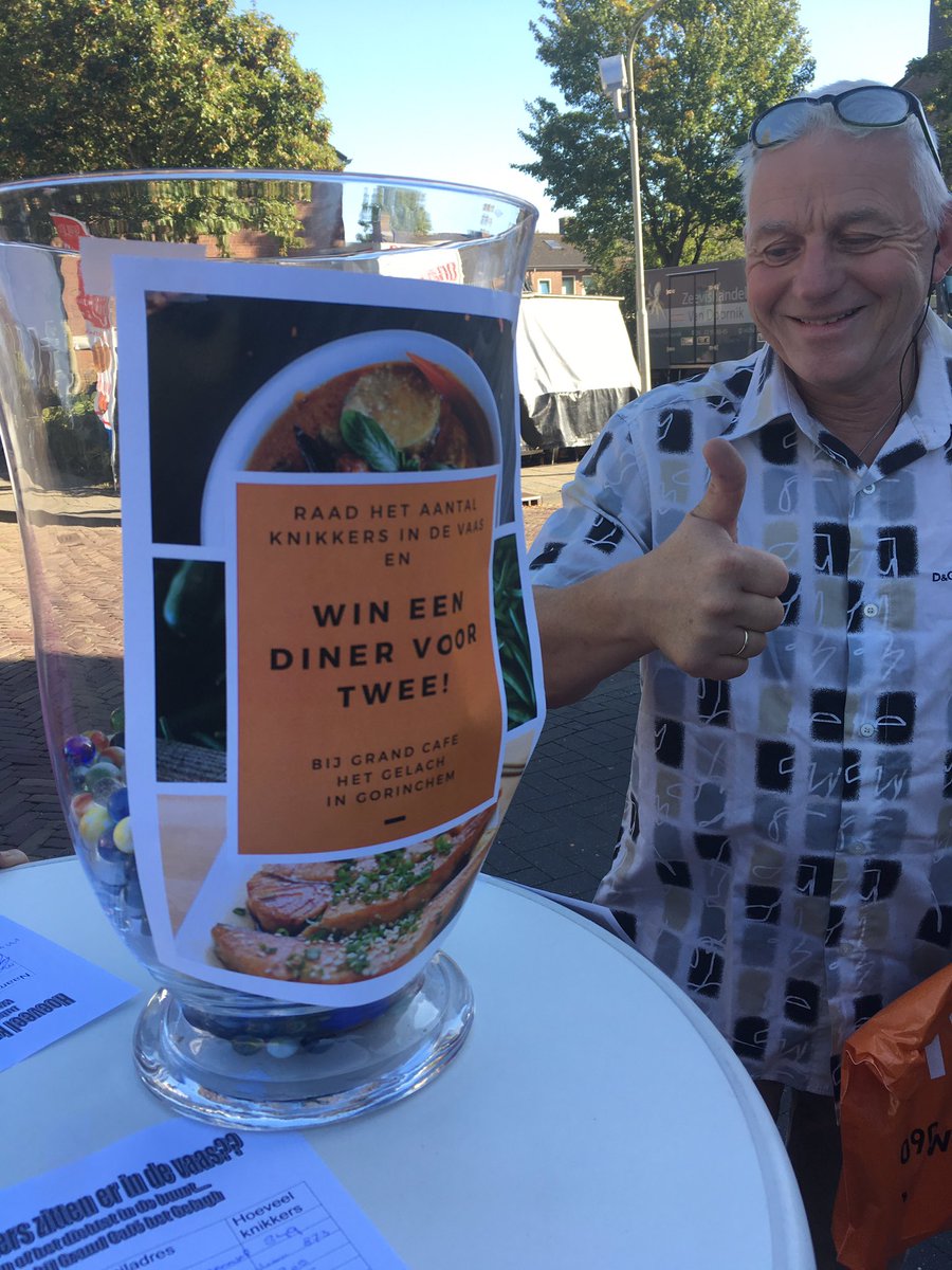 Esther_Utrecht's tweet photo. Week tegen Eenzaamheid is gestart! Wij delen goodybags uit bij de Lidl met daarin o.a. het gehele programma van de Week! Ook is er een diner voor twee te winnen, gesponsord door Grand Café het Gelach! #samentegeneenzaamheid @Syndion @MEE_AV @gem_gorinchem https://t.co/5f4QhZarP0