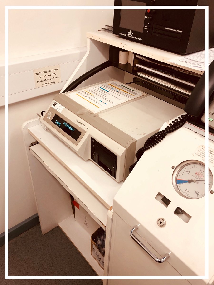 TVP_Bucks's tweet photo. #Team4 officers are in training today completing their EBTI course (Evidential Breath Testing Instrument) allowing us to compete the drink/drug drive processes in custody a lot quicker. #dontdrinkanddrive #P2473 https://t.co/AHWW562PHO