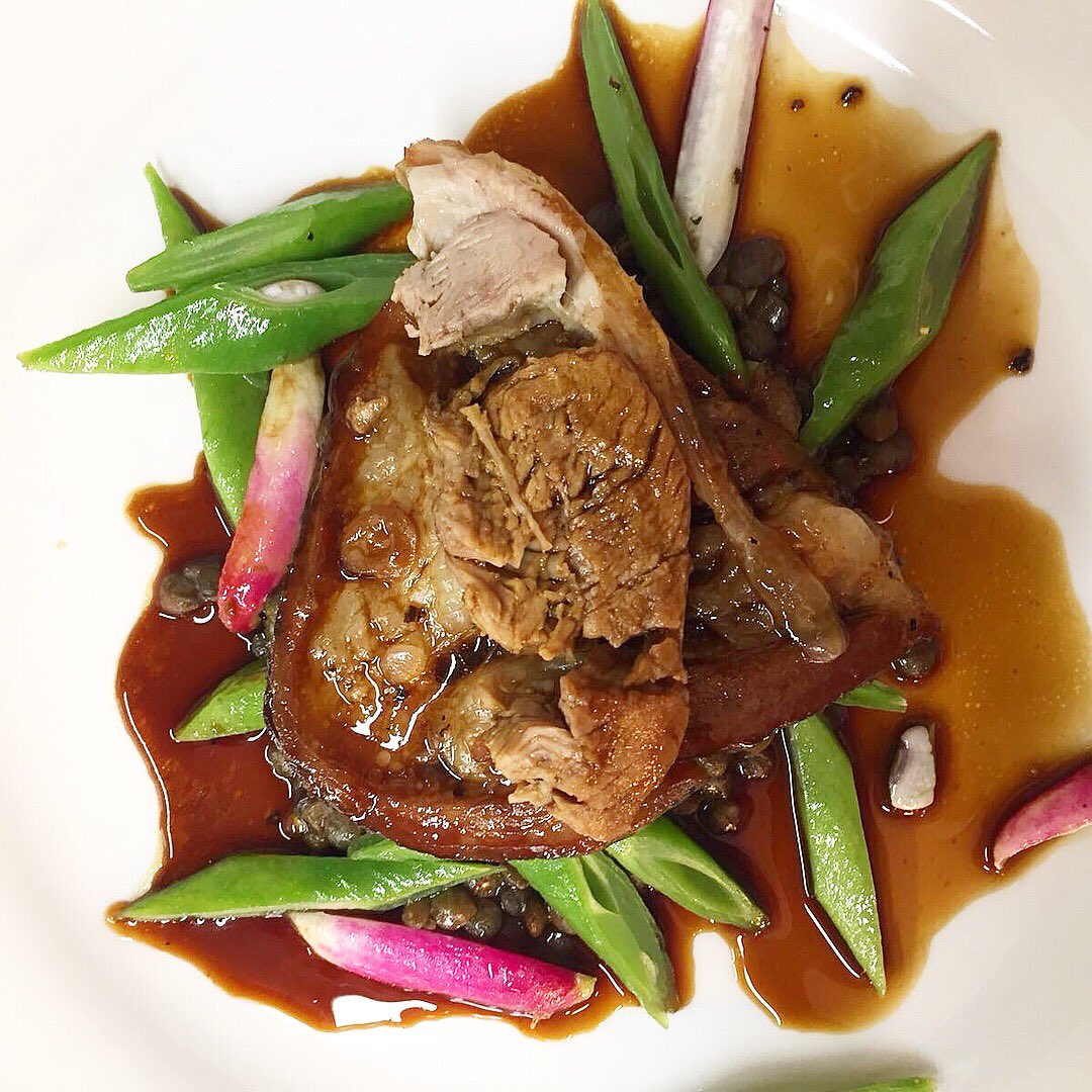 Lamberts_Balham's tweet photo. Our #slowroasted 7hr lamb shoulder goes in the oven when we close at night, then as if by magic it is transformed to this the next morning. Smells amazing too! Served with #puylentils, runner beans &amp; radish. Have you tried it yet? #Balham #roastlamb #septembermenu https://t.co/8F0WNAtYEg