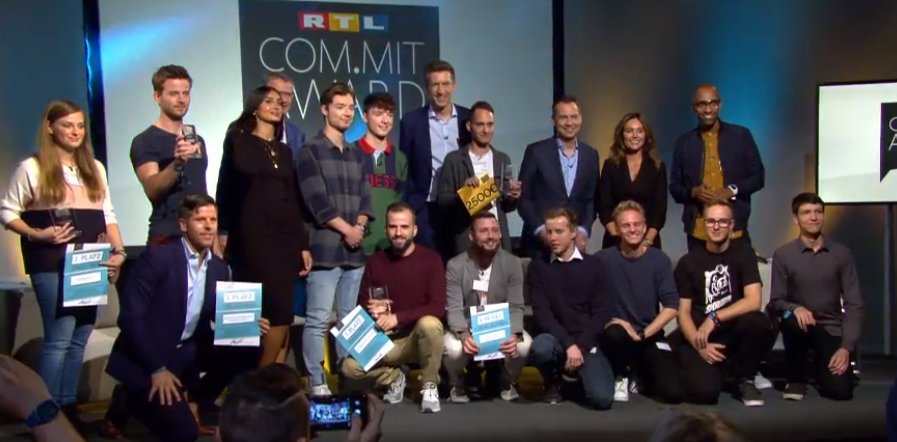 SpIknd's tweet image. Awww c:

#Spendendose #AlleLoben