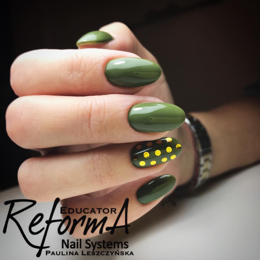 توییتر \ ReformA Nail System در توییتر: «Stylish military nails . ✔️ Gel  polish by Military: https://t.co/b3x7FlpLIa . . . #reformanails  #reformnails #militarynails #gelpolish #greenpolish #greengelpolish # greennails #nailpolish #nailsupplies #nails ...