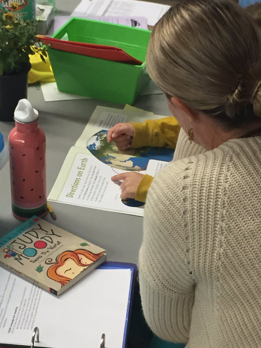 Ss using their reading logs to chart growth during independent reading in Mr. Tomo’s room with <a href="/LizSlatteryNS11/">Elizabeth Slattery</a> conducting reading conferences! #TeamTiger #TigerTown <a href="/MTPSpride/">Middletown Township Public Schools</a> @AMero_MTPS <a href="/RZigman26/">Rachel Zigman</a>
