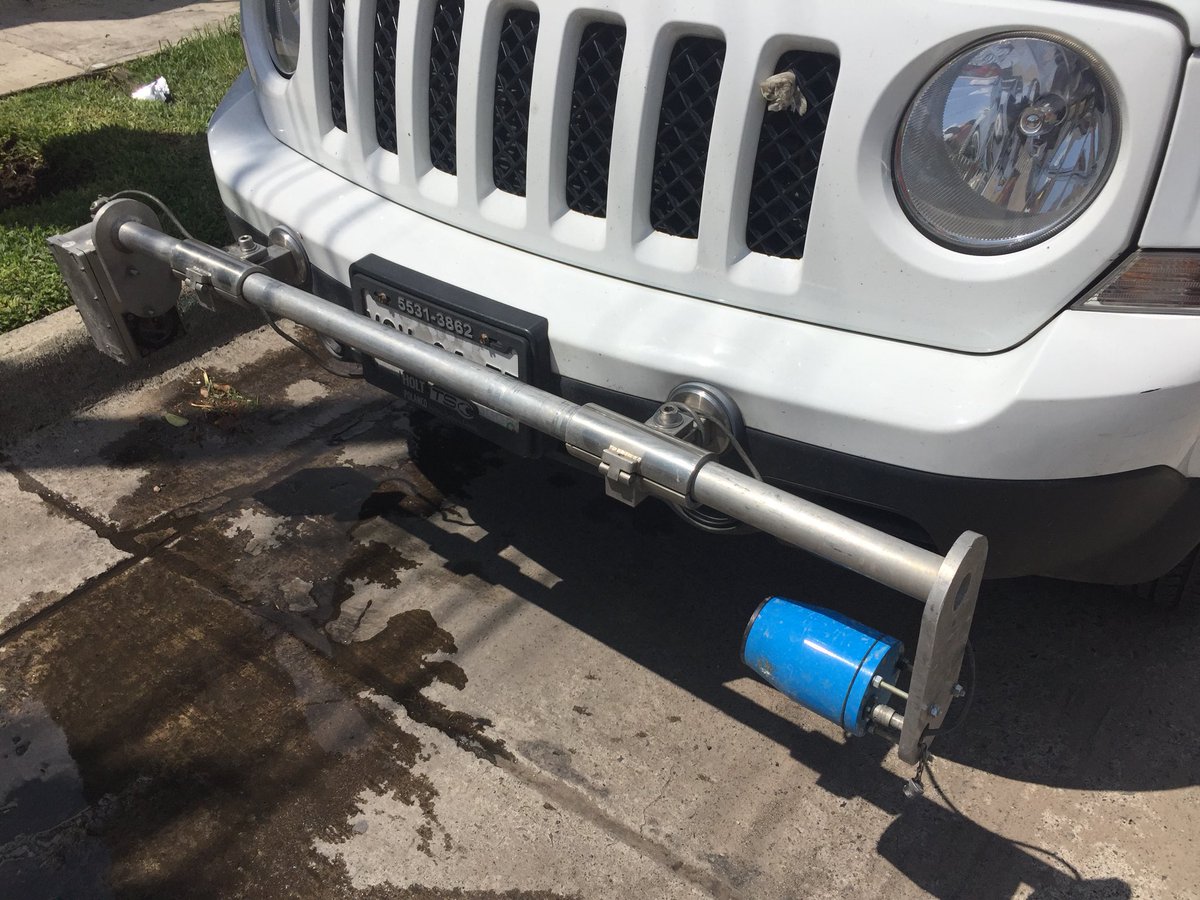 fredsou64's tweet photo. Technologie OMD pour la surveillance des réseaux gaz au #Mexique couplée avec un RMLD pour la partie pédestre. Intéressant, rapide et robuste. Pour le parcours : un plan et un stabylo. @EngieMaxigas #LearnexGRDF https://t.co/VfpfNm5NPx