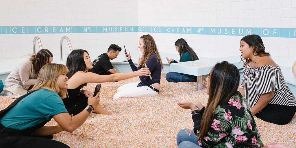 lachowski's tweet image. The Existential Void of the Pop-Up ‘Experience’ nytimes.com/2018/09/26/art…