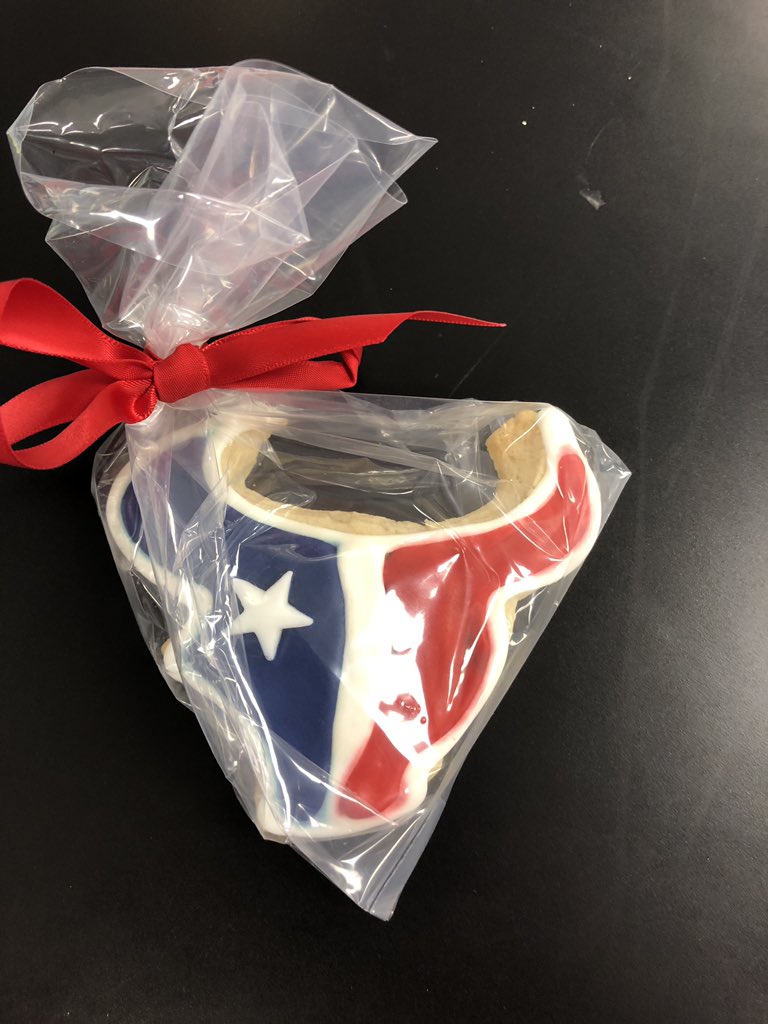 AliciafBates's tweet photo. Thanks @HoustonTexans for the great cookie and the #TexansSTATchallenge @R4Math #kisdsecmath https://t.co/soo3iKK1tQ