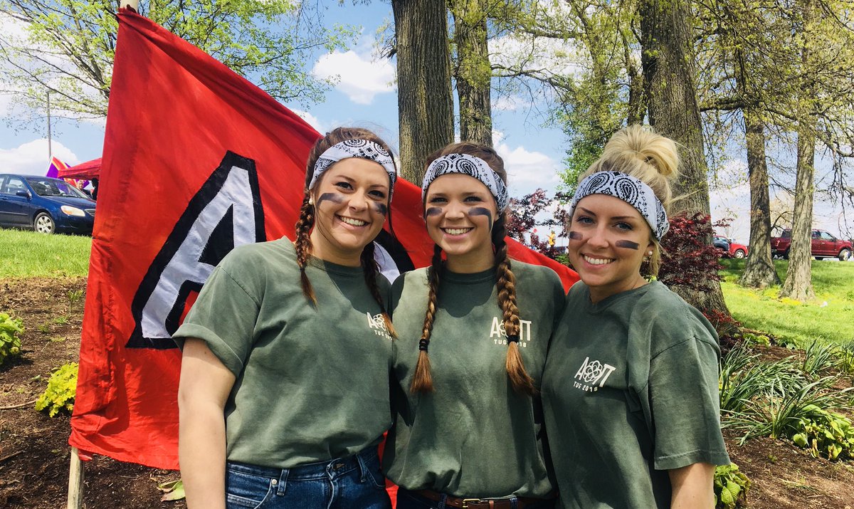 krossky16's tweet photo. #WKUhandsdonthaze18 @AOIIalphachi https://t.co/vJA1gQficv